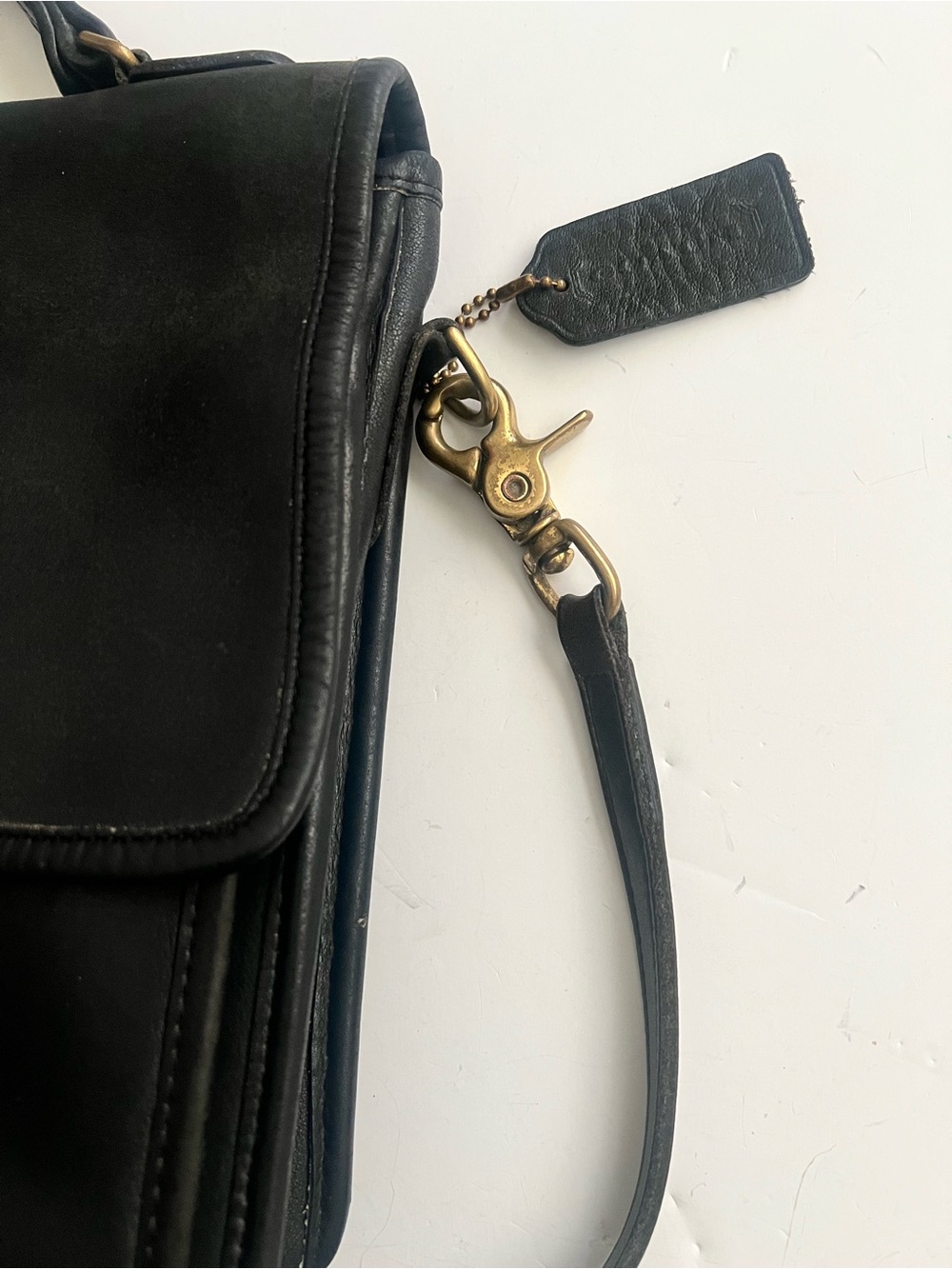 Vintage Black Leather Coach Crossbody Bag - Picture 2 of 10